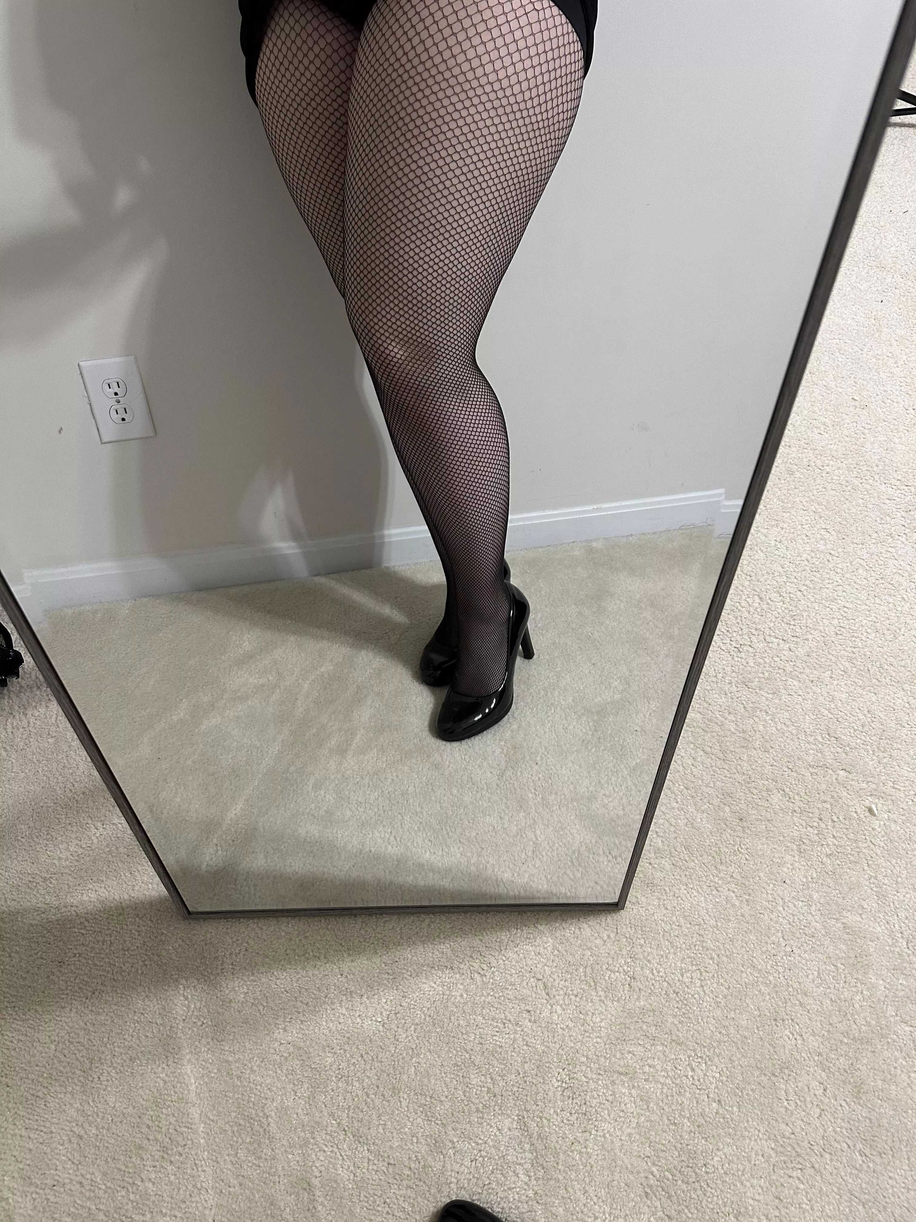 Don’t you want to come undress me daddy?