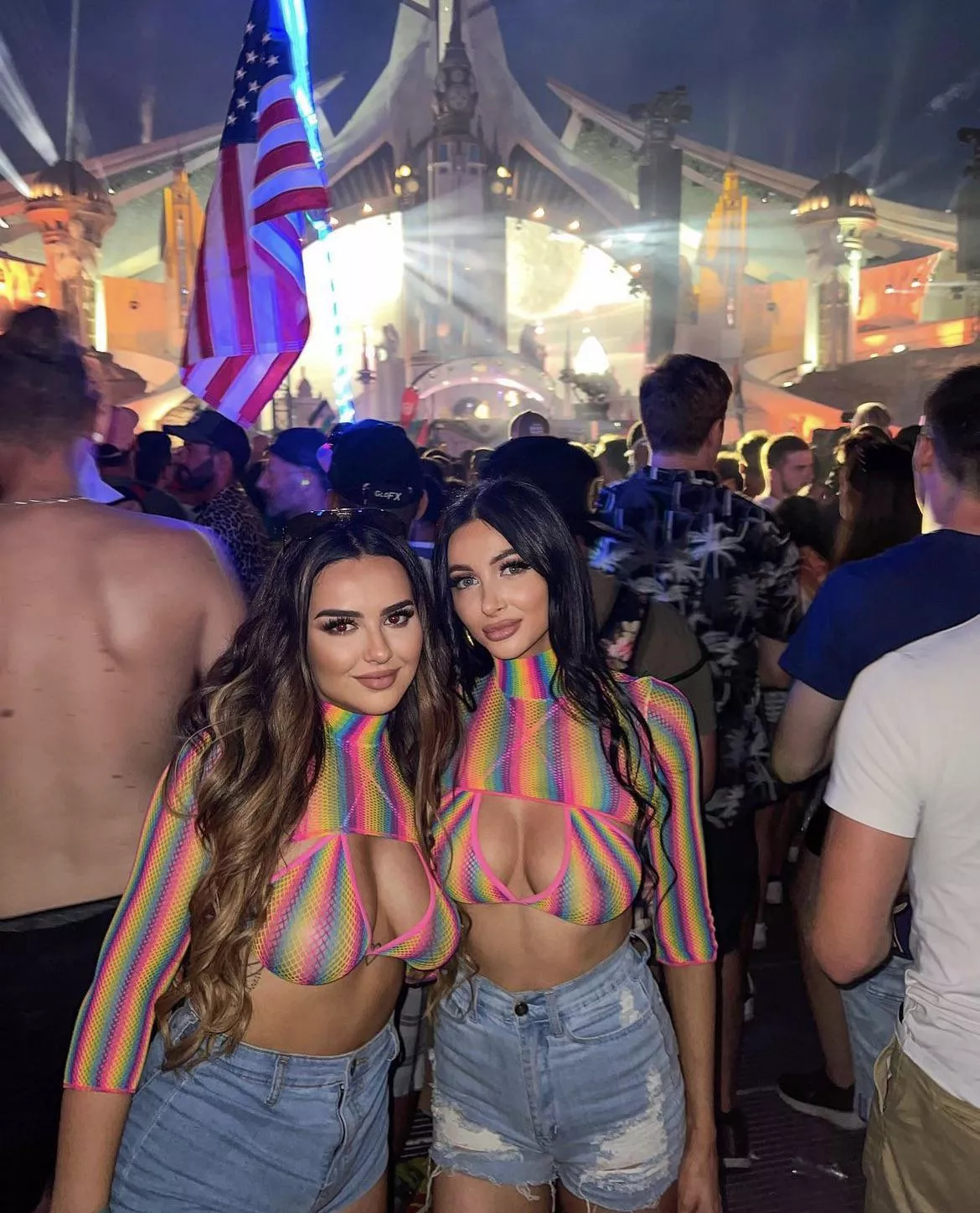 Festival Left or Right?