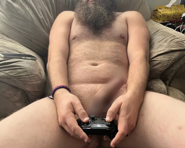 Gayming and answering DMs all day. ✌️🍆✌️🎮 Anyone wanna join? 😈