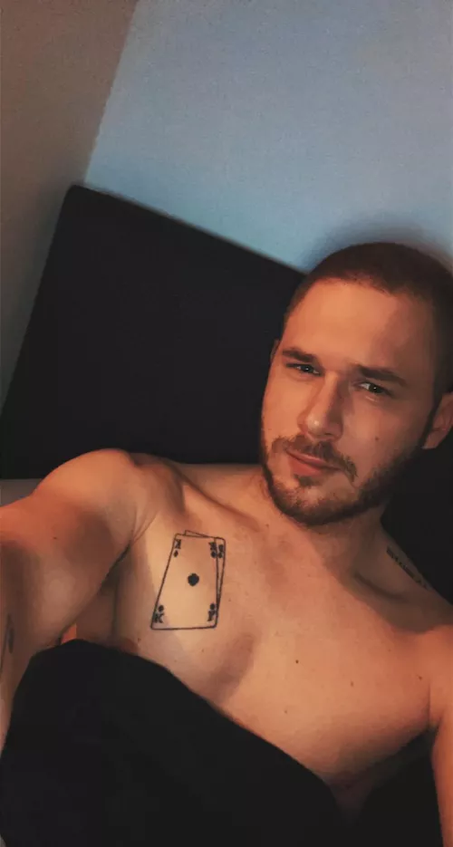 Good morning honeys. Time to workout before work