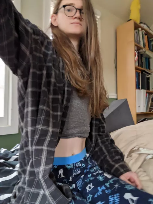 Happy femboy Friday 😊❤️