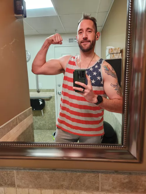 happy Friday beautiful person! don't forget you matter!