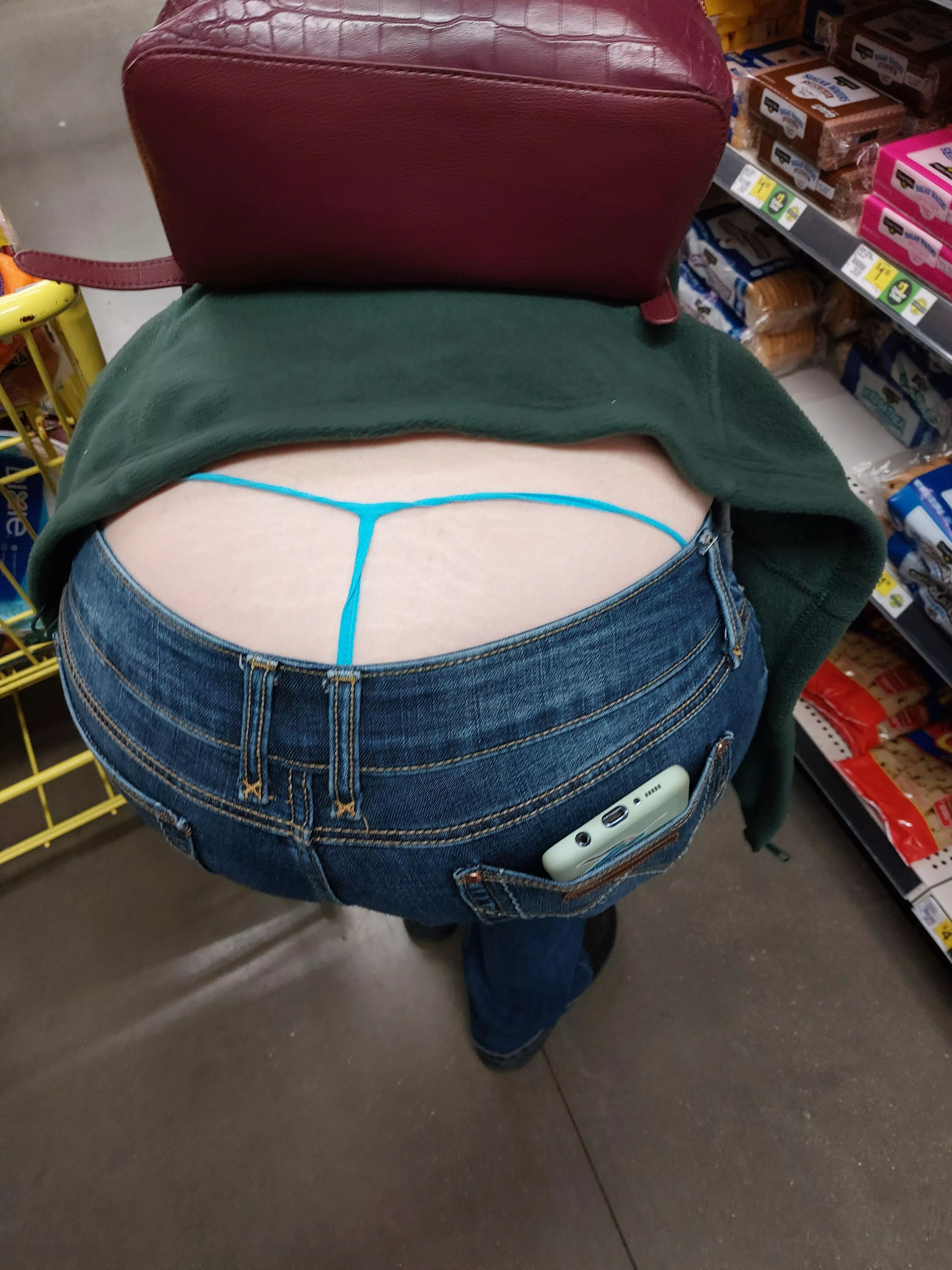 hard to shop with her