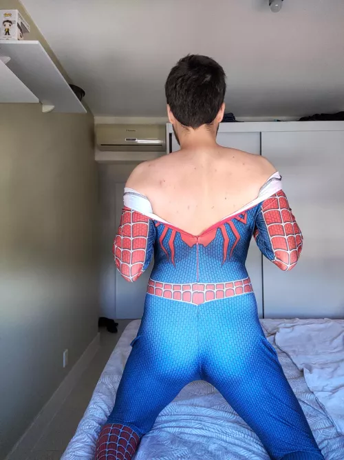 hey guys! anyone want to slap my ass?