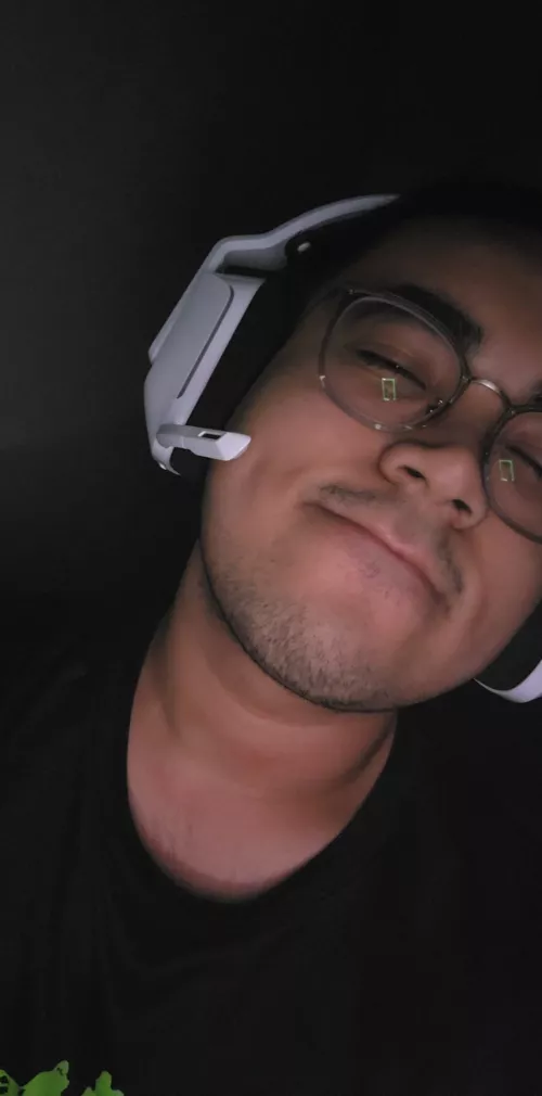 Hiii 👋 19y from Taiwan 🇹🇼