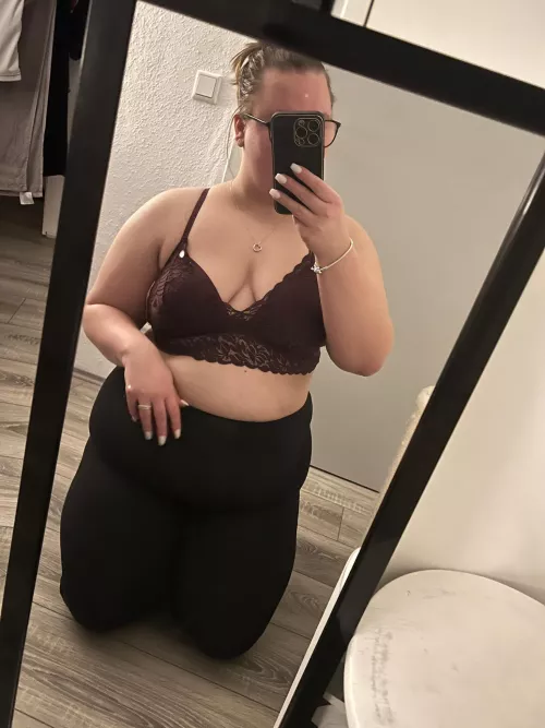 I am so wet right now hehe🥰