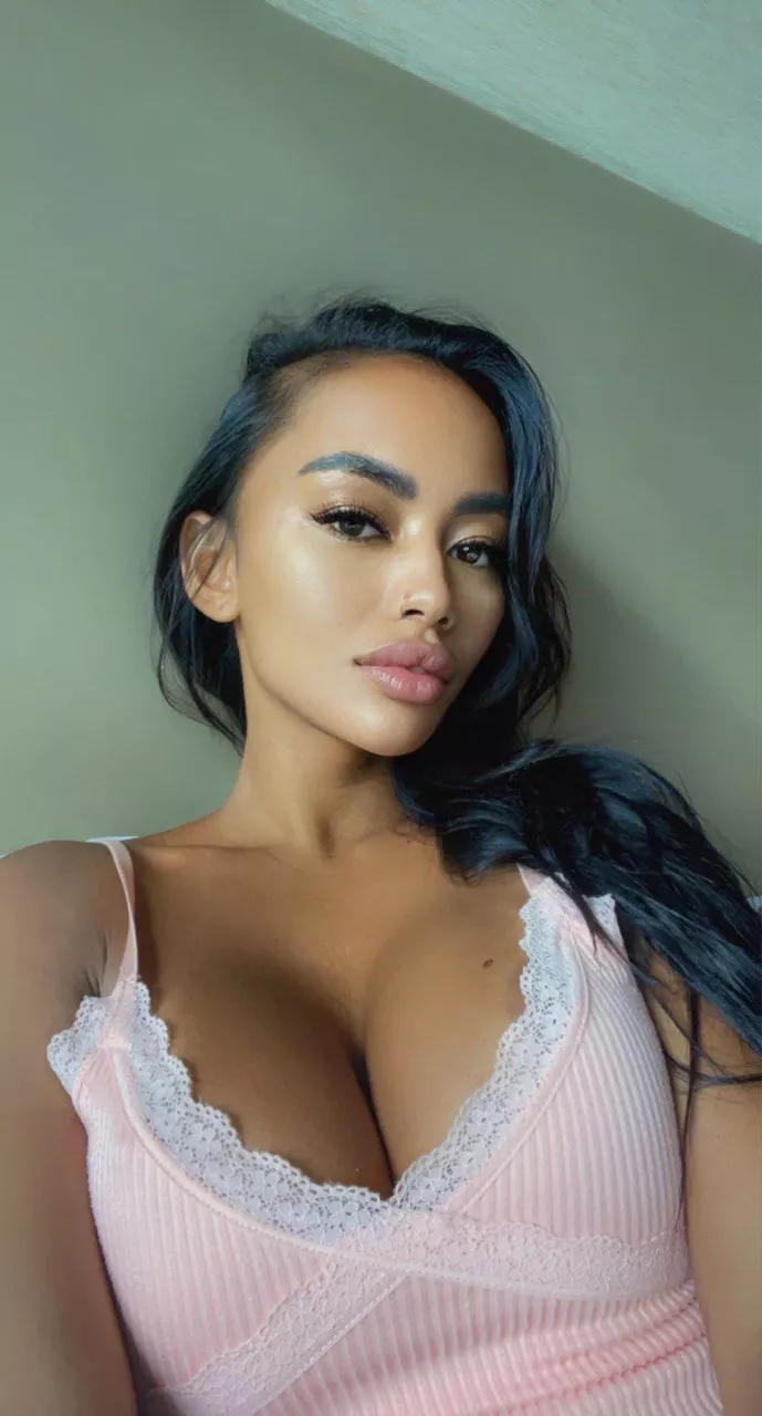 I didn't get out of bed today, I think you want to lie on my boobs.