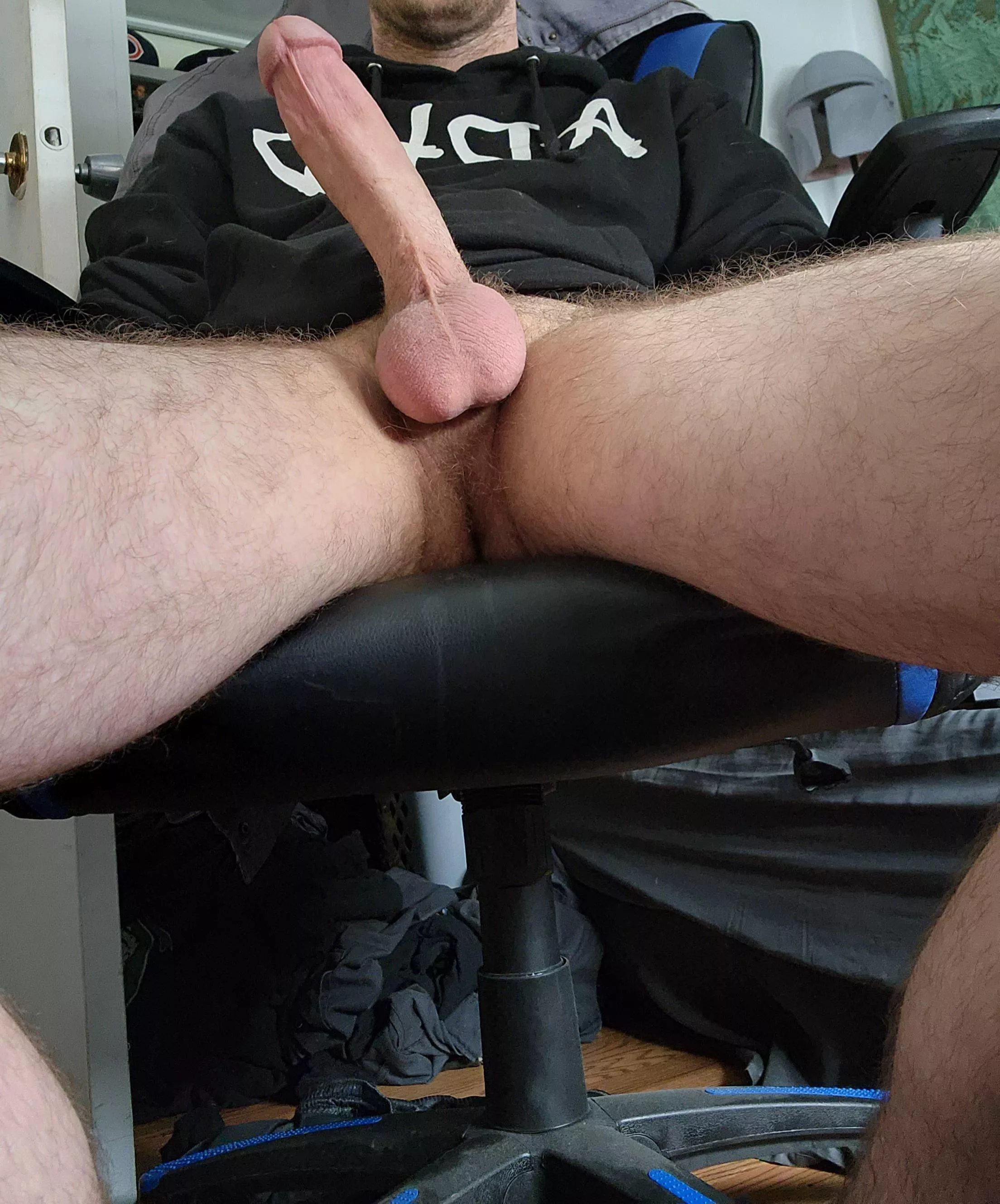 I love keeping my balls smooth 🤤