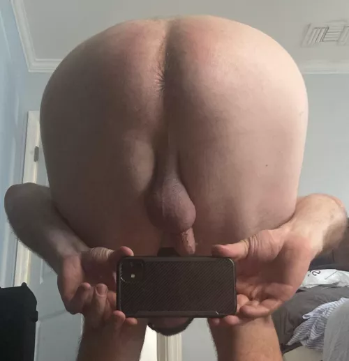 I need it! Please daddy. DM me big dicks (35)