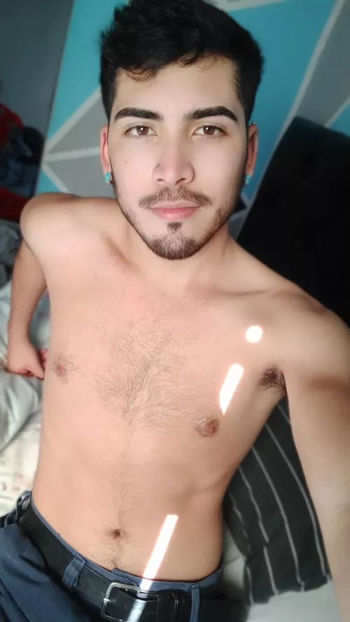 I used to not like my brown eyes but I think they look pretty in this pic