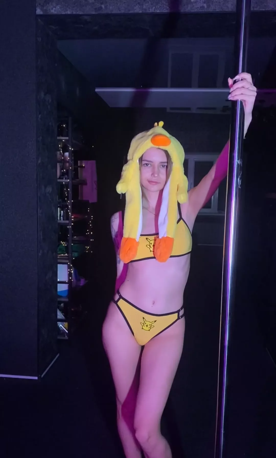 ⬆️ if you want to capture this pokemon 😉