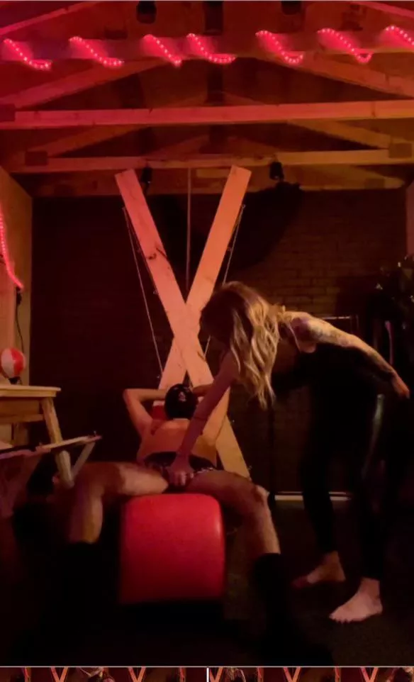 Im gonna squeeze your balls so hard in my small hands, they're gonna pop like pathetic balloons 🎈