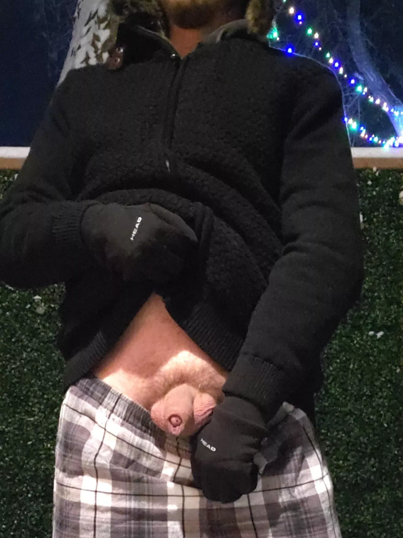 it's f-ing freezing 🥶