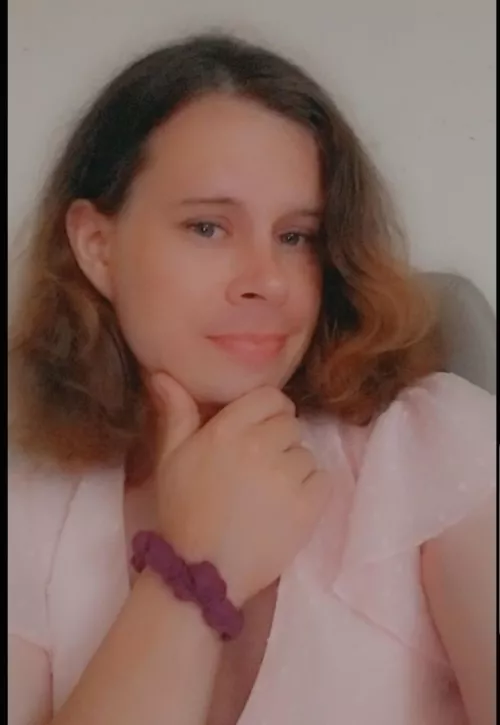 Let me know if I should stay a femboy Or should I shave my head and go back to normal Please let me know I'm at the point of giving up