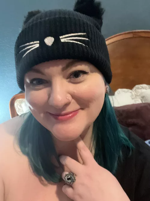 Like my new beanie 🥰