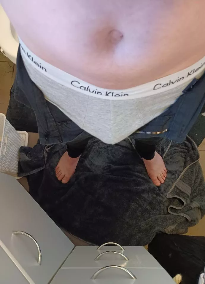 m4m 24 into feet, and other kinks add me to snapchat toeboy11 mayb even play truth or dare