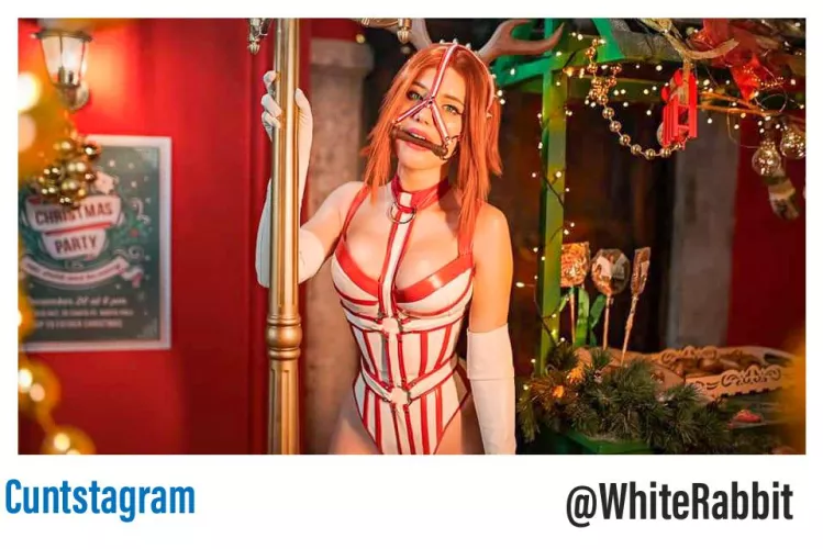 Master am I a reindeer or a candy cane #fucktoy #winter #FellatioResort @WhiteRabbit