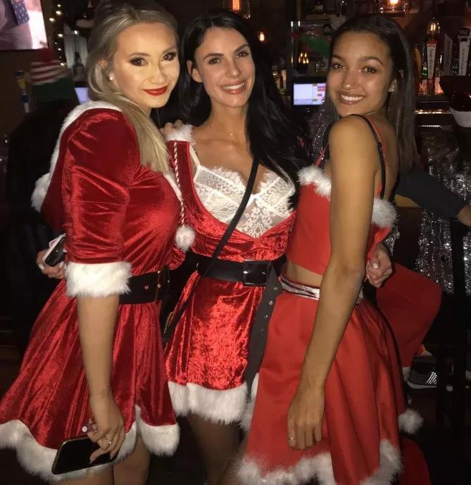 Mrs Claus trio