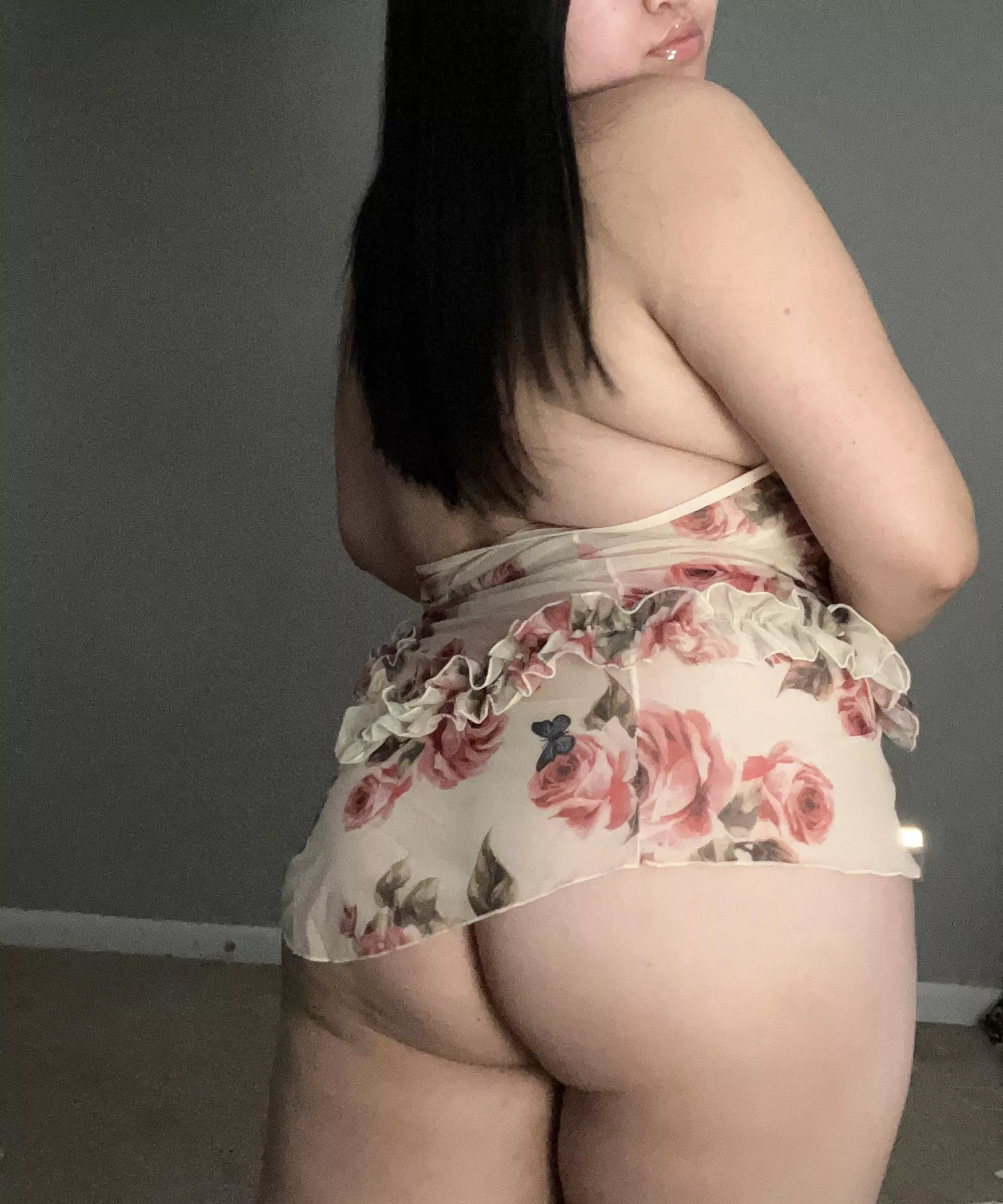 Pretty and thick so I get what I want 🙈