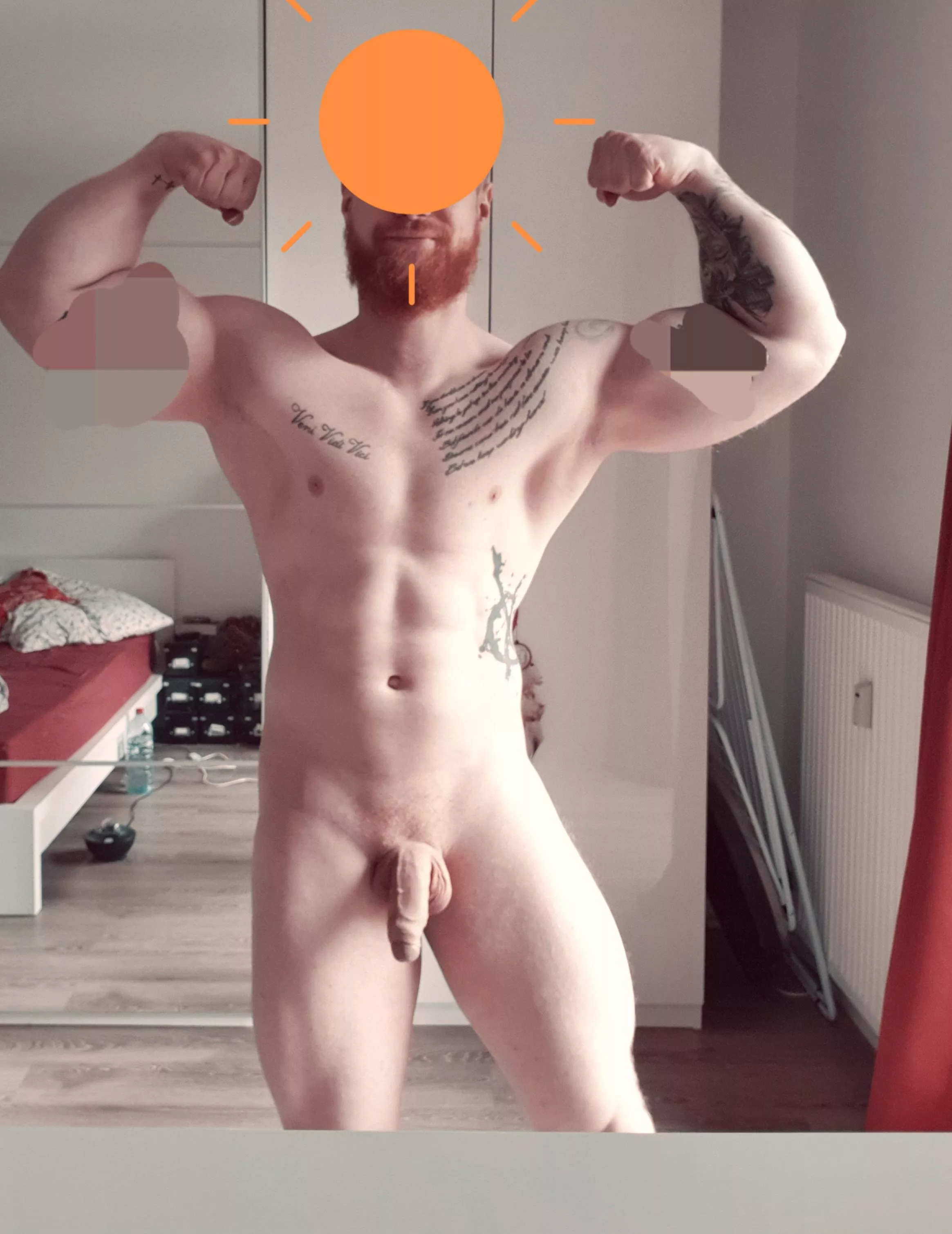 Some (nude) posing :)