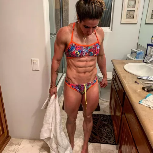 Stephanie Cohen 1 of the strongest women in the world🏋️‍♀️💪🏻🦵🏻🥊😍