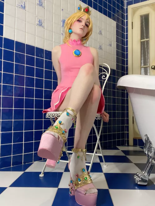 Swear to your princess and kiss my heels