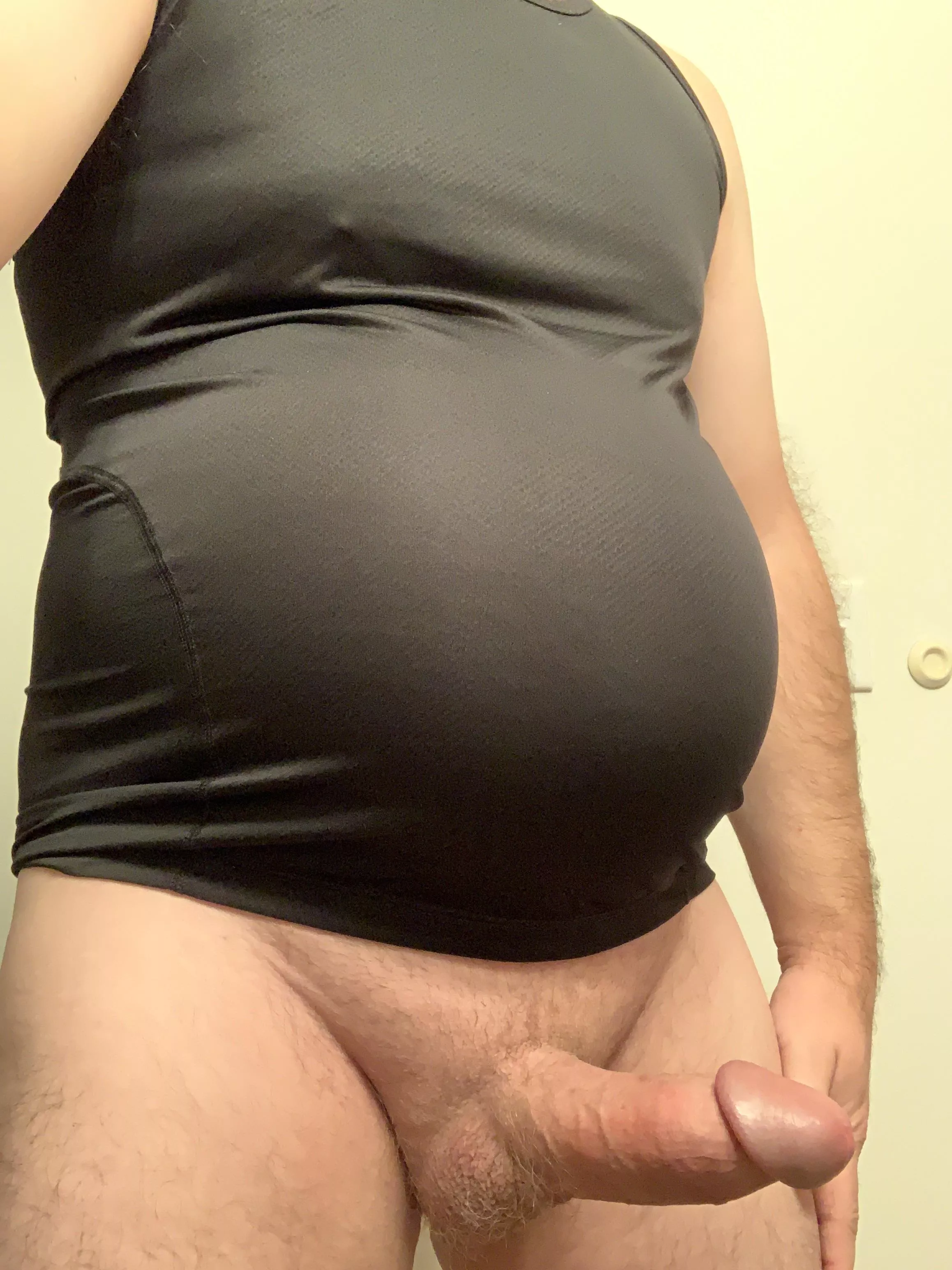 This chubby bear 🐻 is bustin seams.