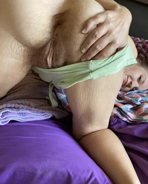 Tongue fuck me just like this