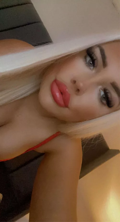 Upvote for my lips around your dick!