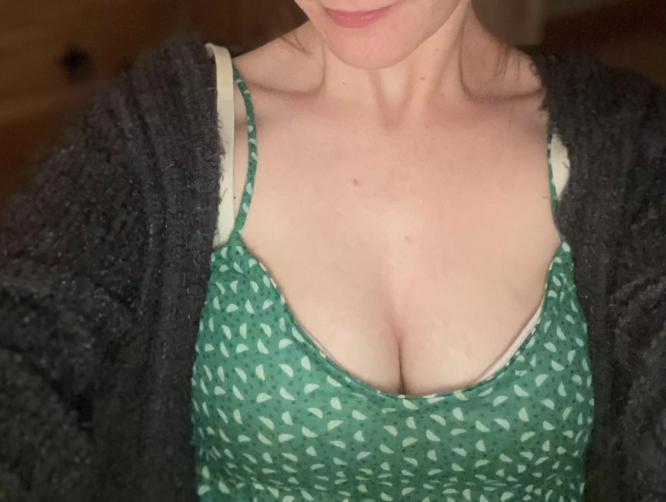 Want to see some wife tits??