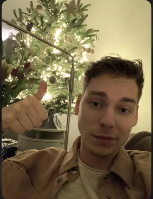 Worst part about sleeping in very late -> not being able to sleep at night 😅