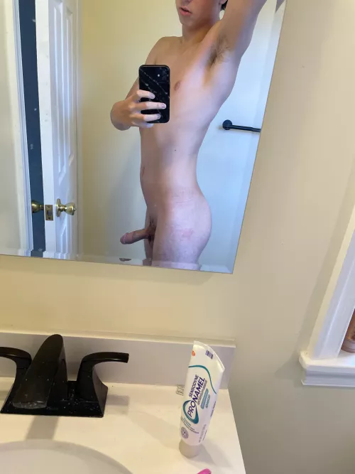 Would you wanna fuck in the mirror?