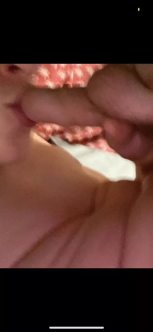 18 will cumshot over someone playing with a dildo then selfsuck untill you cum afterwards ask for my snap