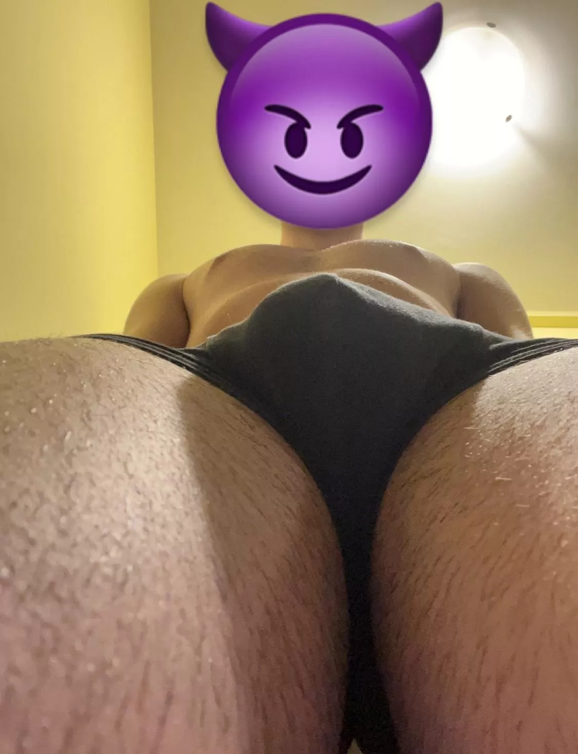 18yo super horny and kinky