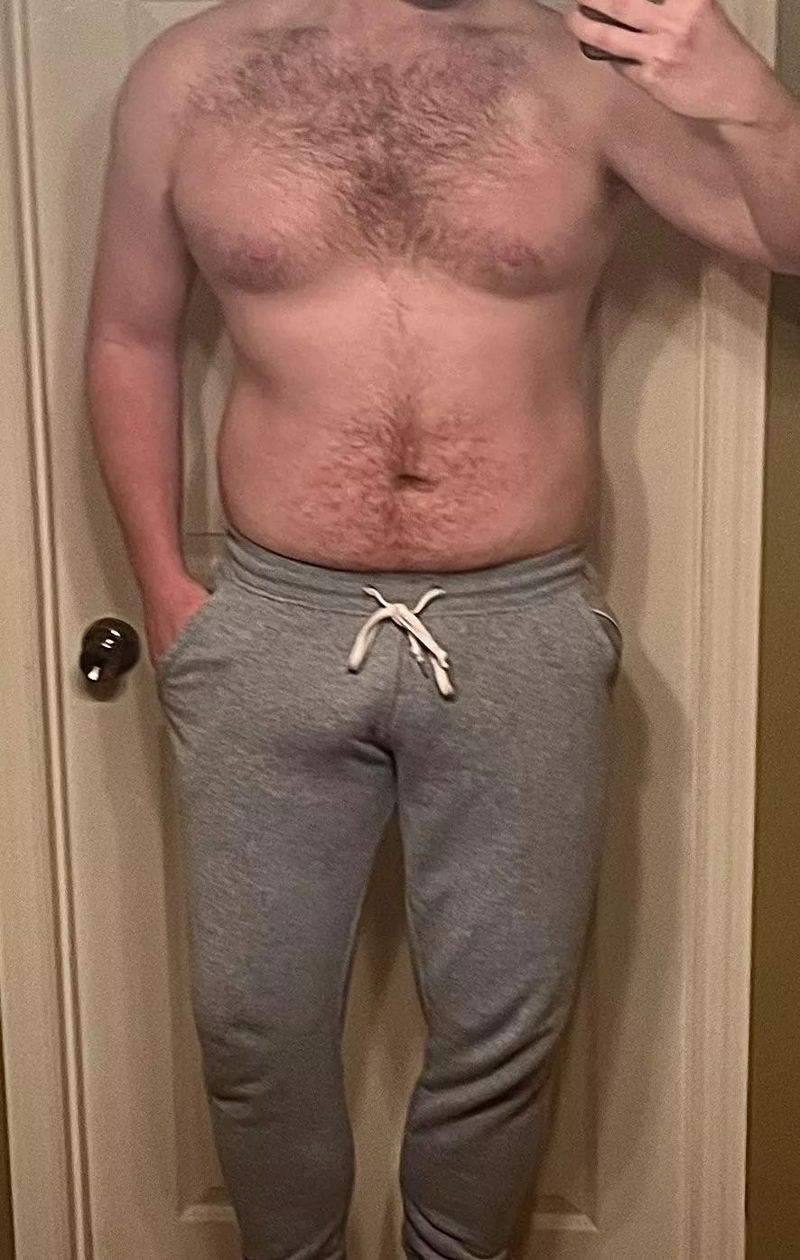 [21] Anybody need a big boy or whatever SZA said?🧔🏻‍♂️