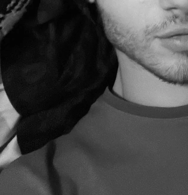 23 / slim otter, good looking guy here looking for fun on snap: c.nate99