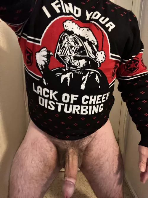 (40) The holiday cheer is strong with this one, perhaps I can put a little on you? 😉