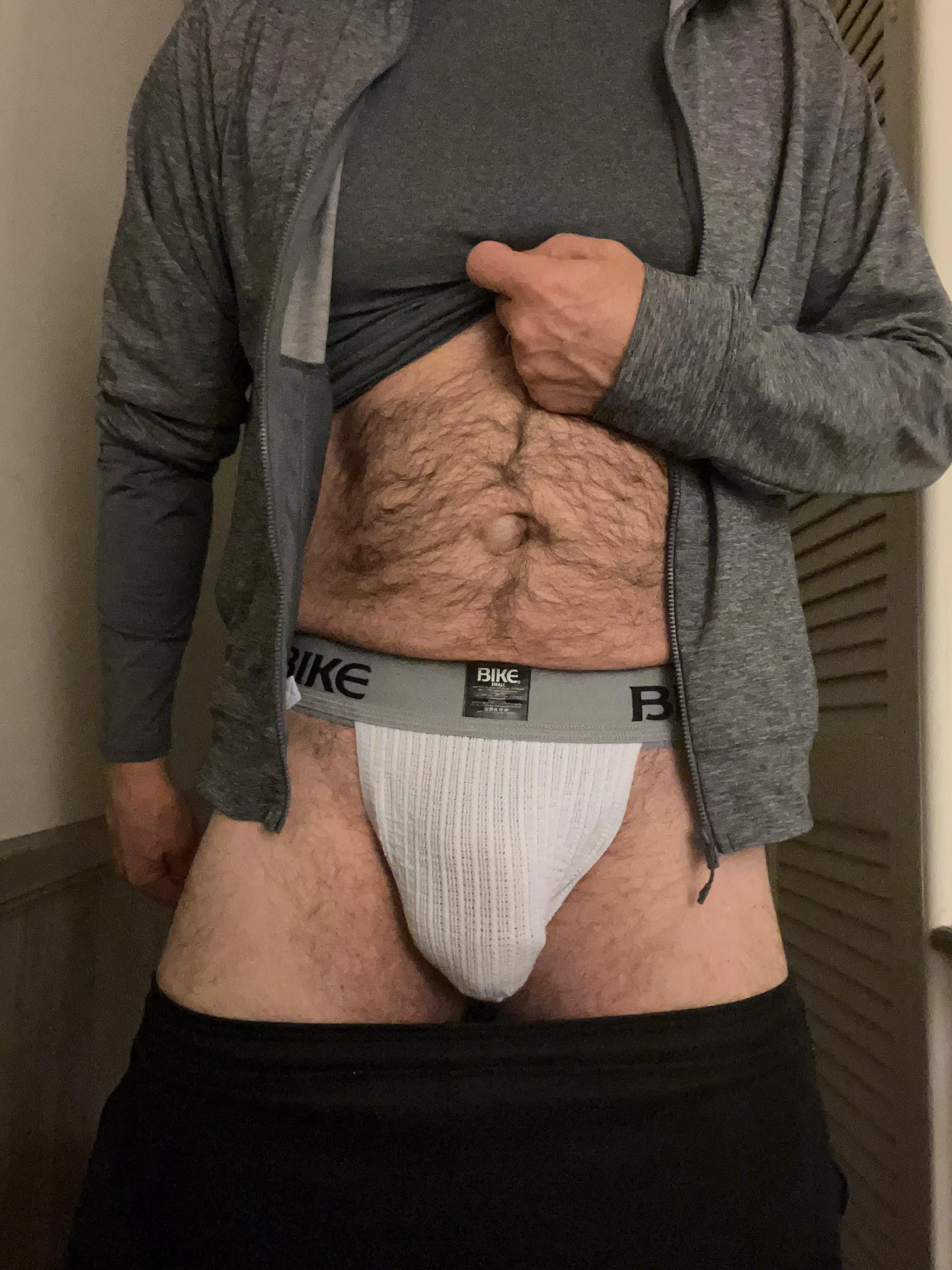 Another hard workout before the holiday weekend. Still think I like my black Nike better.