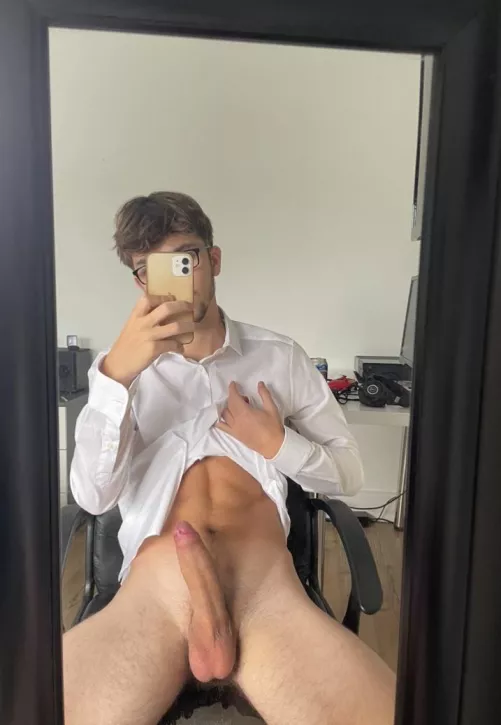 Be honest, do I have a nice pair of balls?