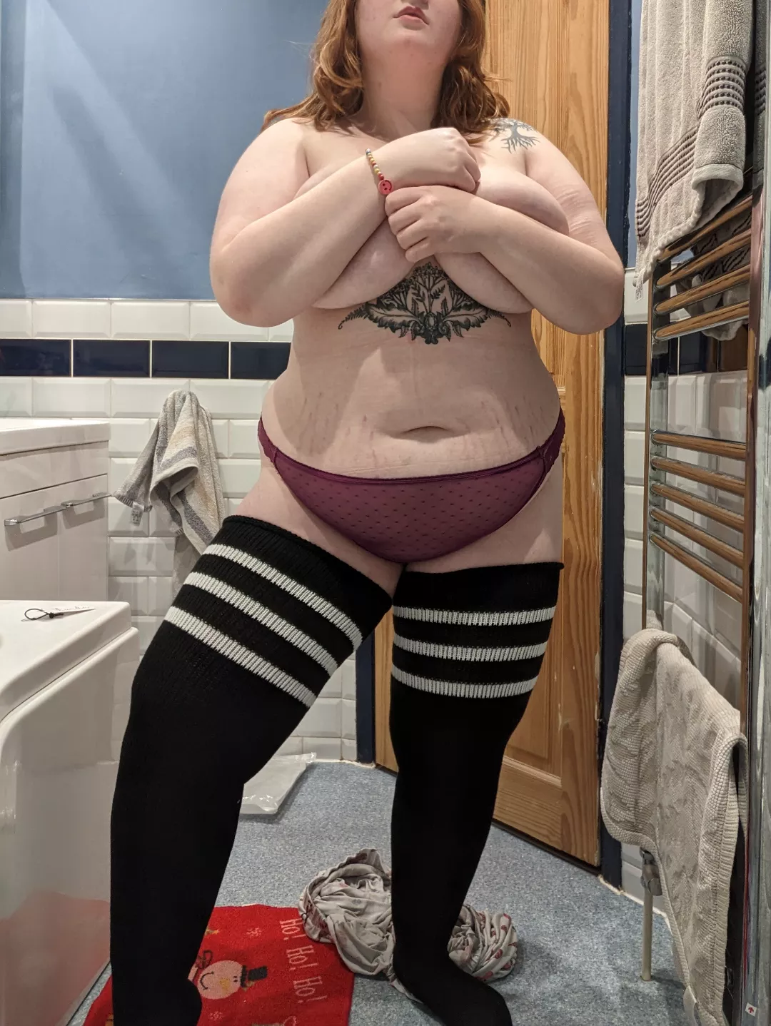 Christmas present making me feel sexy 😏