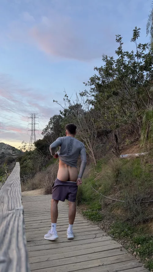 Come hike with me 😈