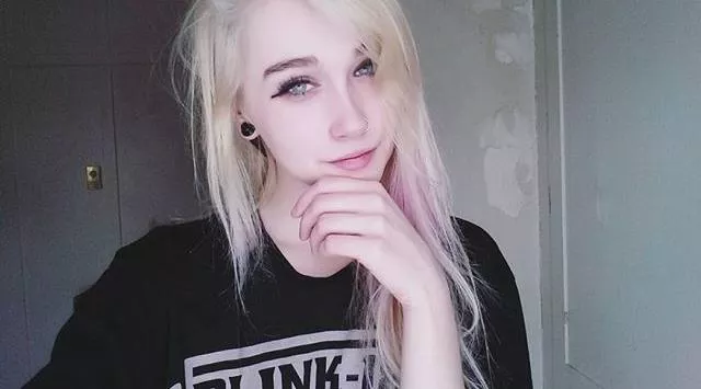 Don't hate me, but I went blonde.