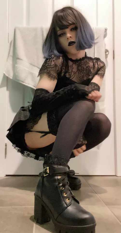 Feeling both cute and bored tonight