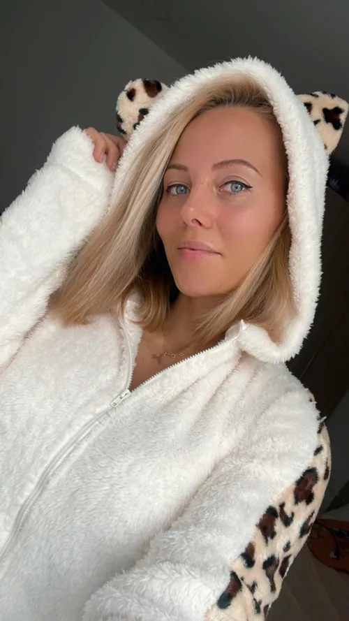 Felt cute might delete later [F]