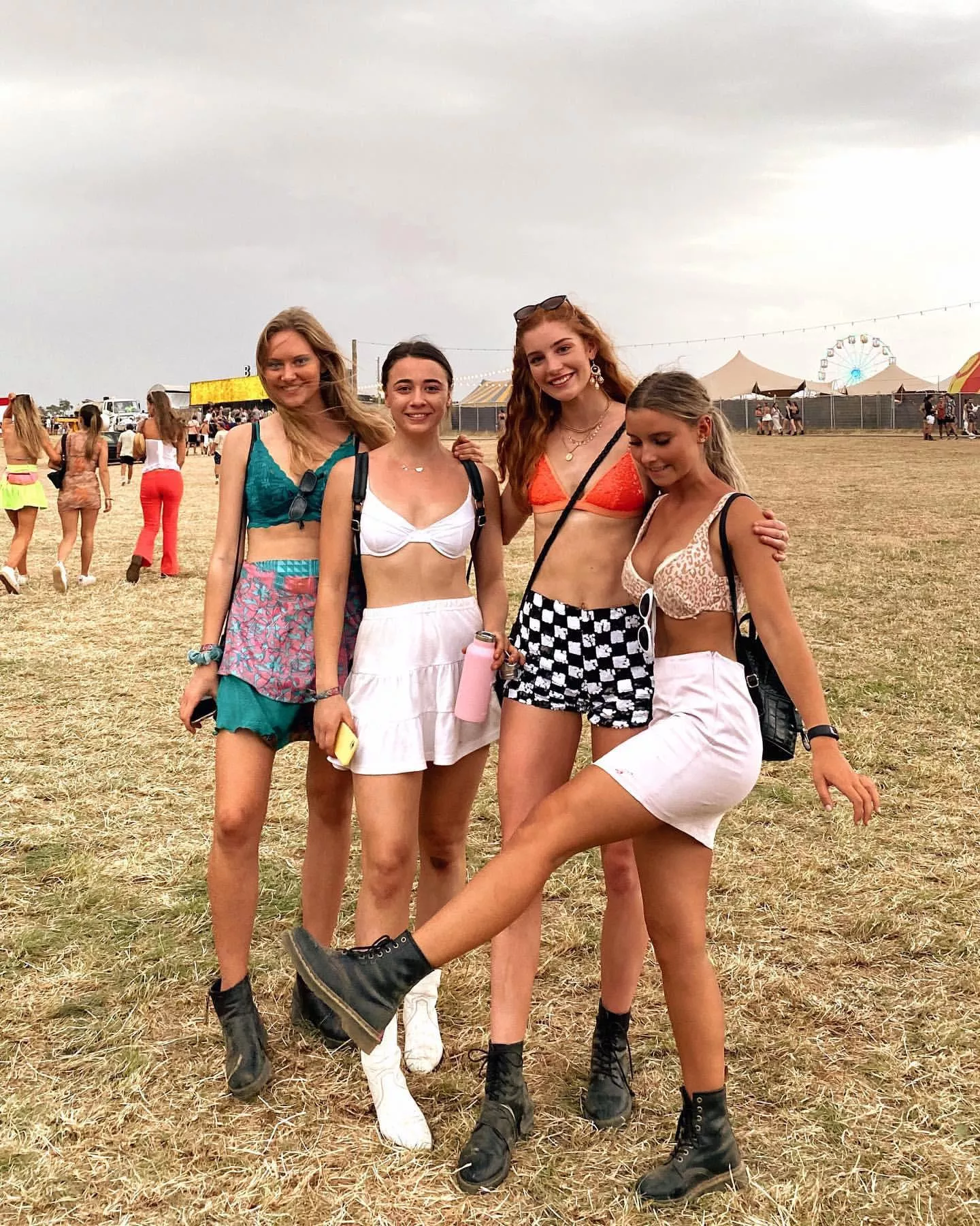 Festival girls