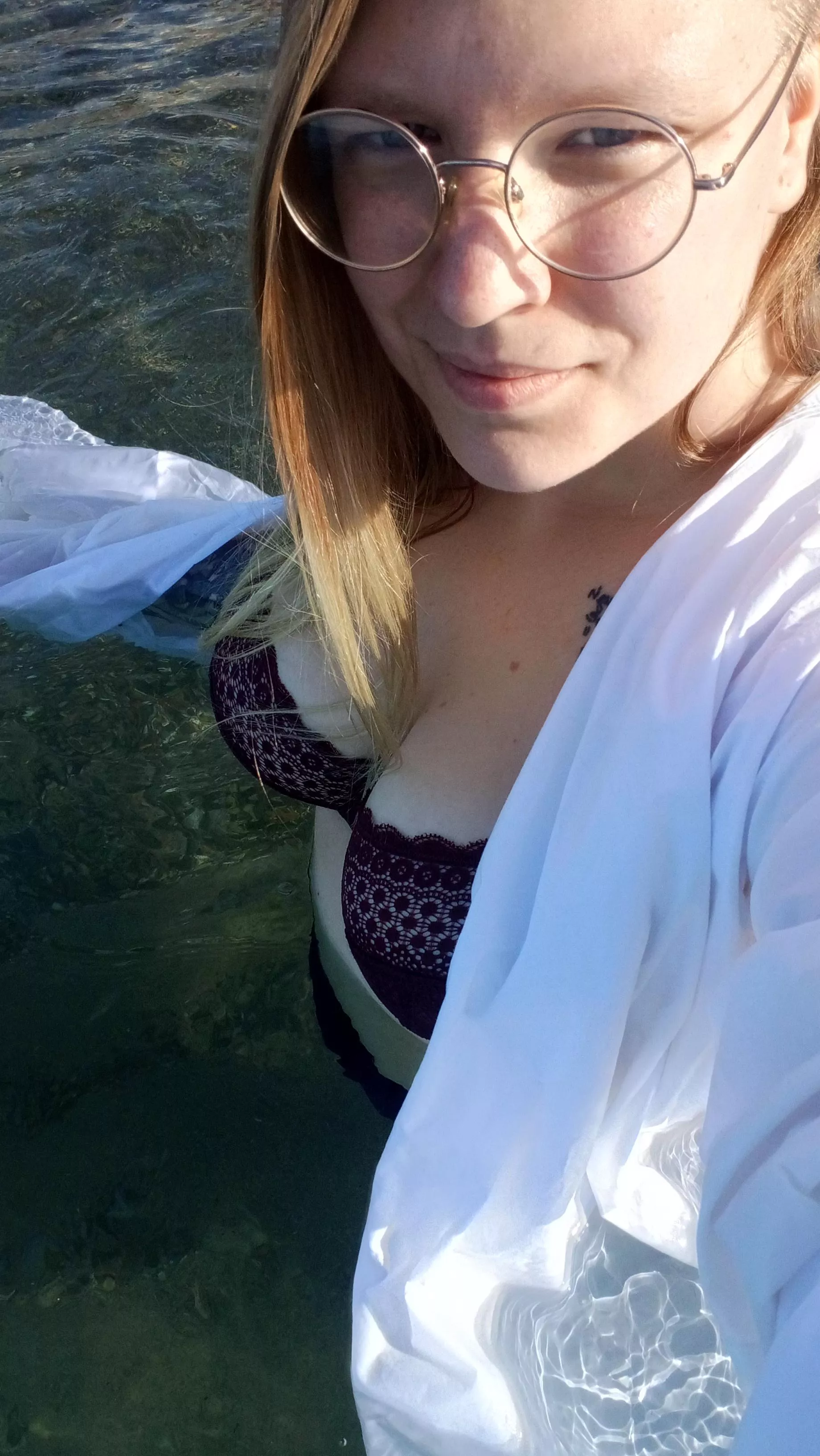 Free page - I'm authentic, good at sexting, generous with content, and very inventive 😈 love to make custom content on request!