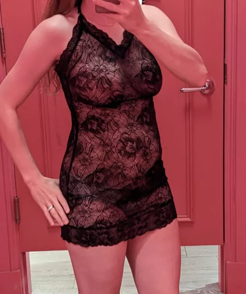 Getting some sexy lingerie for the holidays 🎁