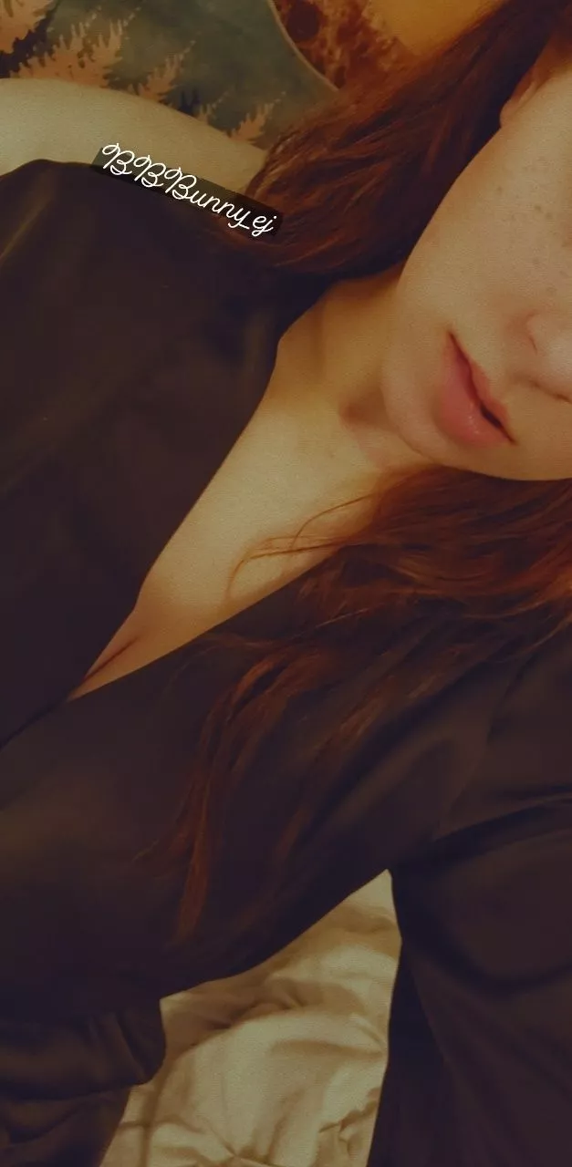 Hit Me With Your Best Xmas Pickup Line [F]