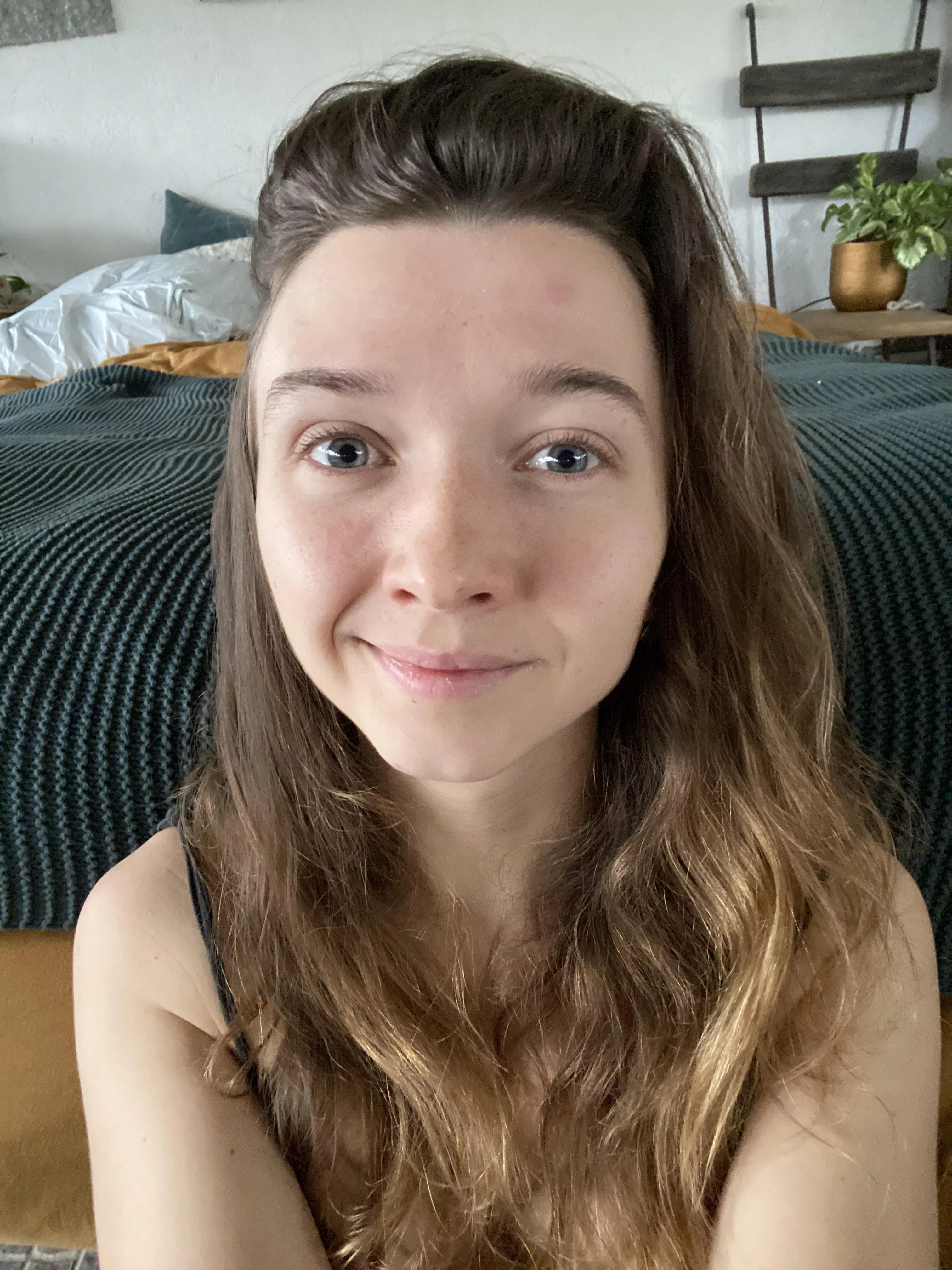 Home Alone for Christmas 😅… but somehow happy 😌 …. Wish you happy holidays ❤️