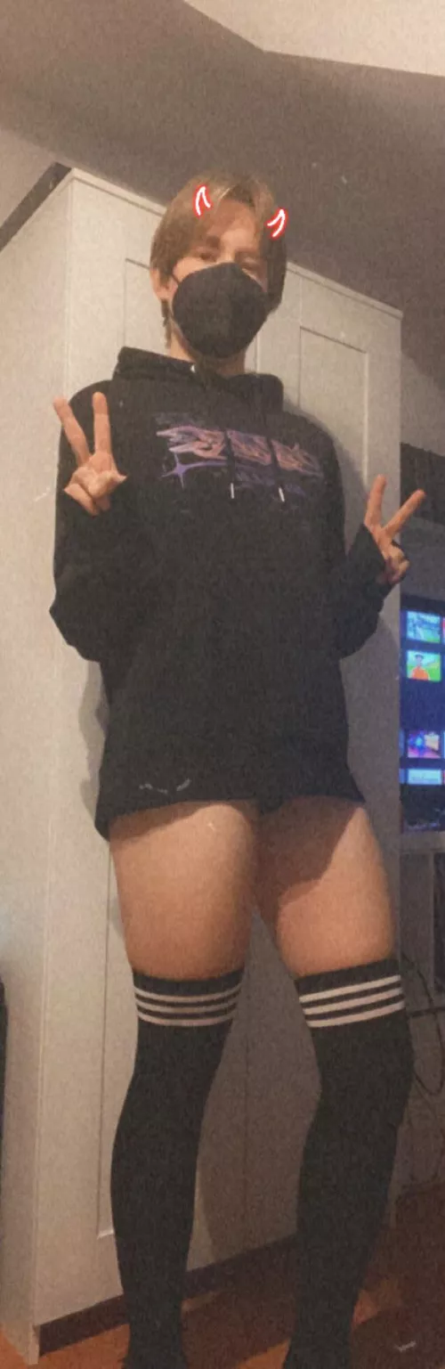 I finally got some thigh highs😁🥰